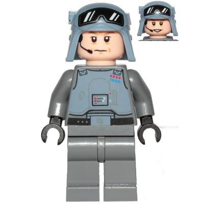 General Maximillian Veers - Helmet with Goggles Print - Minifigure
