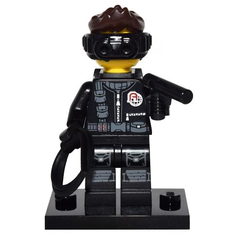 Spy Series 16 (Complete Set with Stand and Accessories) - col16-14 - Set - New