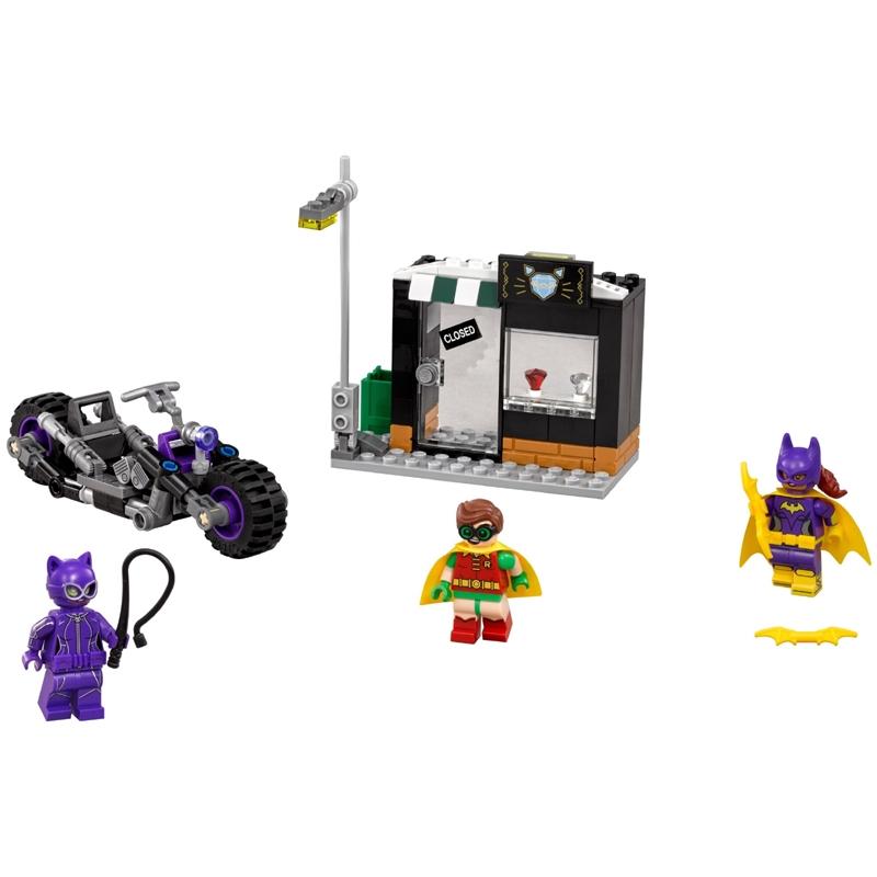 Catwoman Catcycle Chase - 70902-1 - Set - Certified Pre-Owned