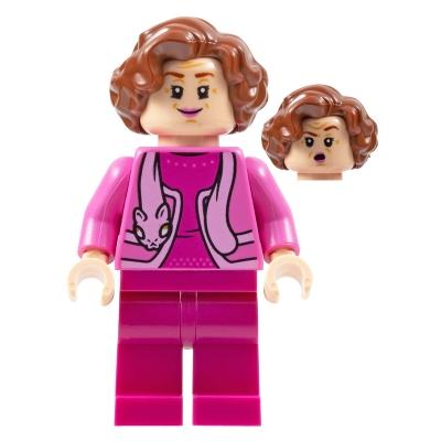 Professor Dolores Umbridge - Dark Pink Jacket with Cat Scarf - Minifigure