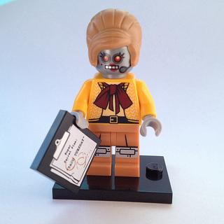 Velma Staplebot The LEGO Movie (Complete Set with Stand and Accessories) - coltlm-11 - Set - New