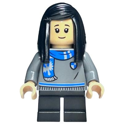 Cho Chang - Ravenclaw Sweater and Scarf Black Short Legs - Minifigure